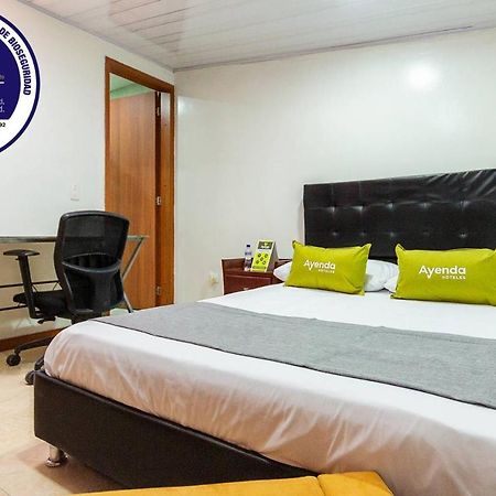 Hotel Ayenda Casa Howard 1092 โบโกตา ภายนอก รูปภาพ