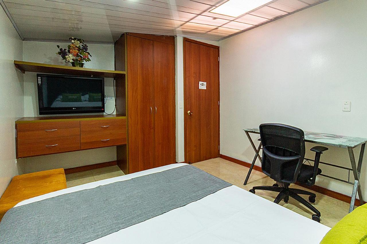 Hotel Ayenda Casa Howard 1092 โบโกตา ภายนอก รูปภาพ