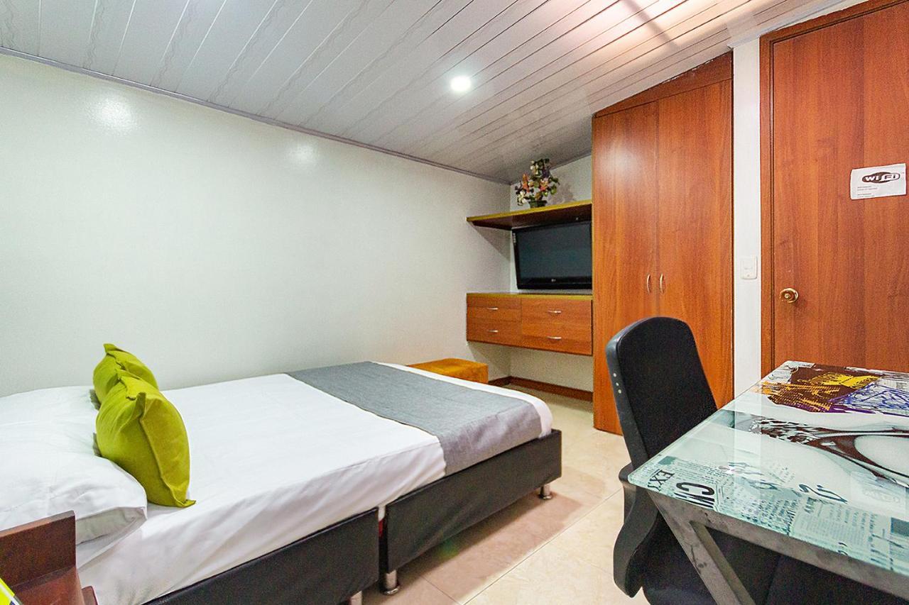 Hotel Ayenda Casa Howard 1092 โบโกตา ภายนอก รูปภาพ