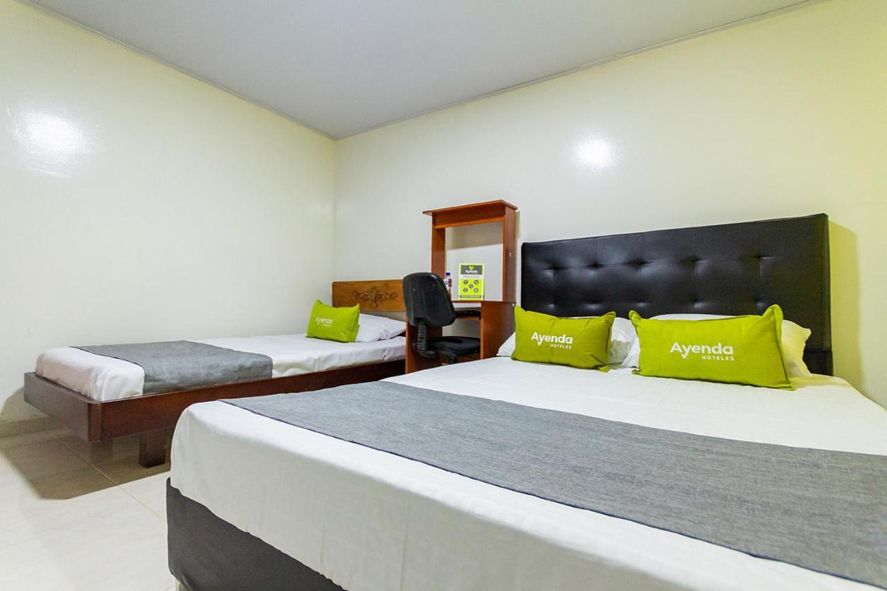 Hotel Ayenda Casa Howard 1092 โบโกตา ภายนอก รูปภาพ